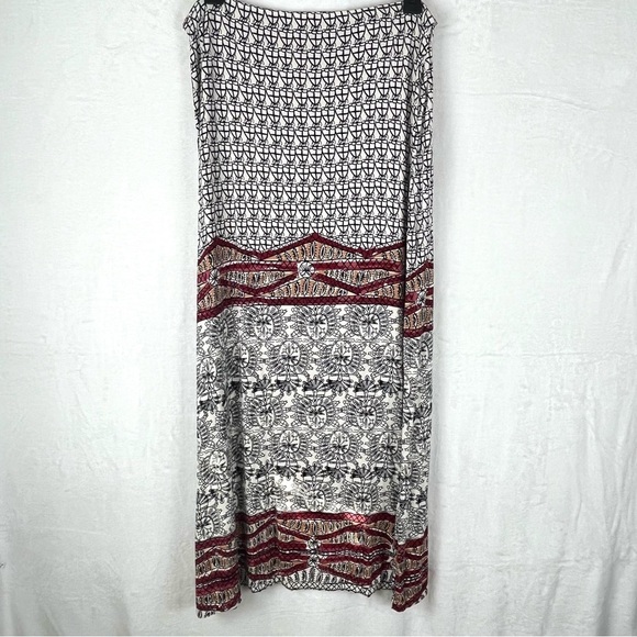 Max Studio Patterned Maxi Skirt Size Large - Picture 4 of 10